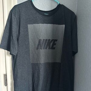 Men’s Nike Short Sleeve T-Shirt